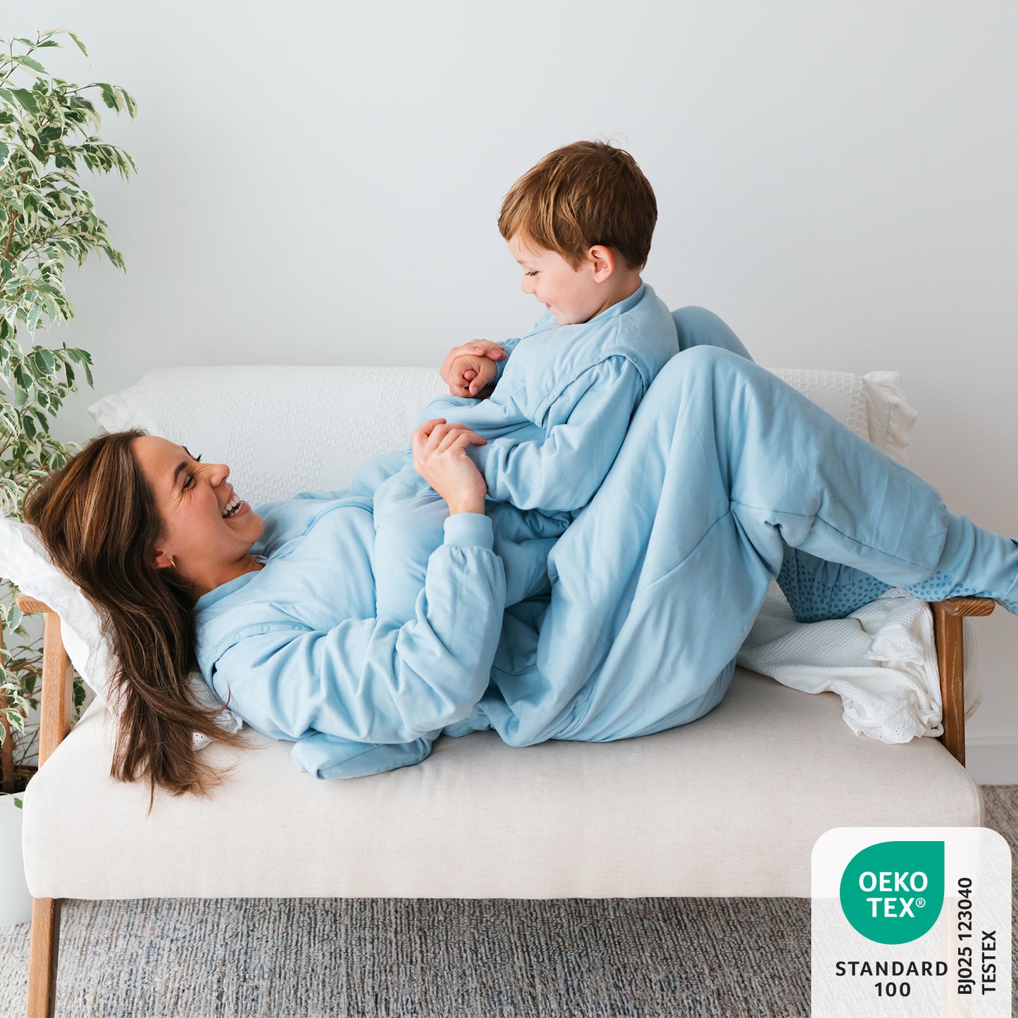 Sacco nanna con piedini copripiedi e manichei per adulti 1.0 TOG_Blu Ghiaccio_OEKOTEX_1190