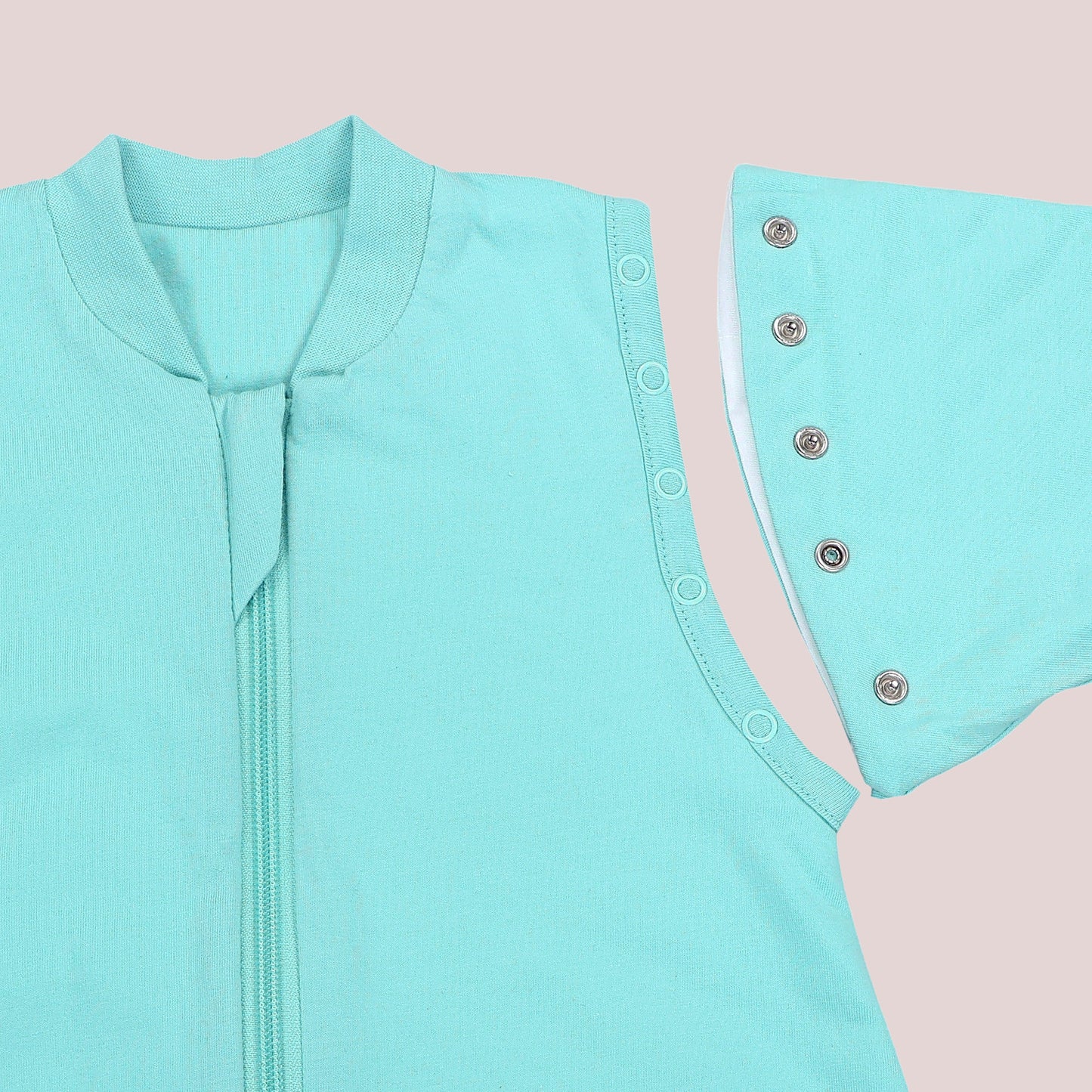 Sacco nanna con piedini copripiedi e manichei 1.0 TOG_Acqua_zona del braccio_1200